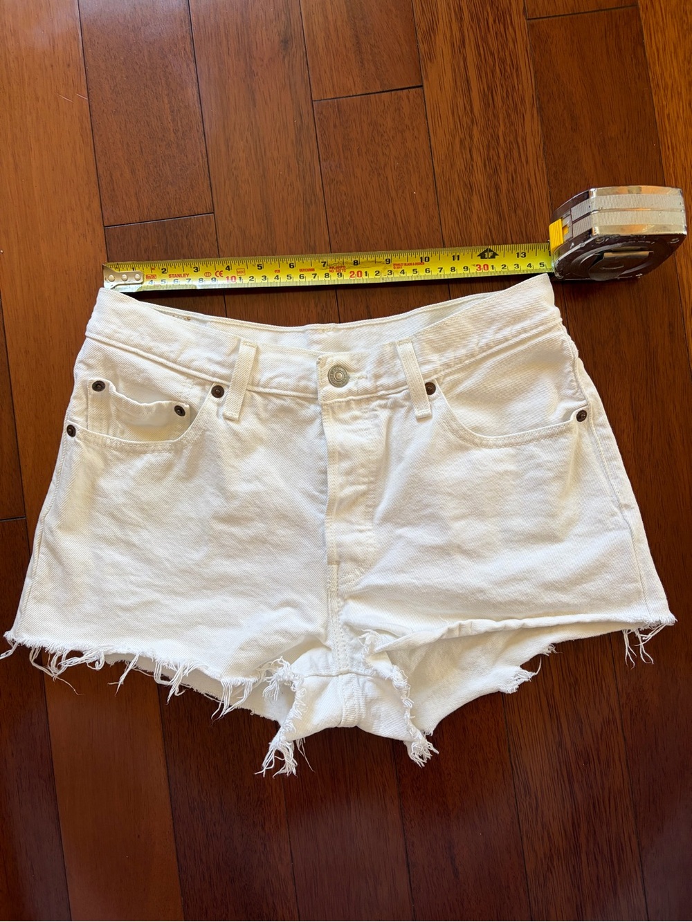 Levi's White High-Waist Frayed Denim Shorts